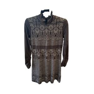 Prana long-sleeve grey and black patterned dress featuring an empire waist